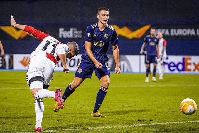 lol在线投注关于埃因霍温内部会议纪要流出：今晚战术微调，NBA总决赛使命明确，赛程密集仍需轮换的信息